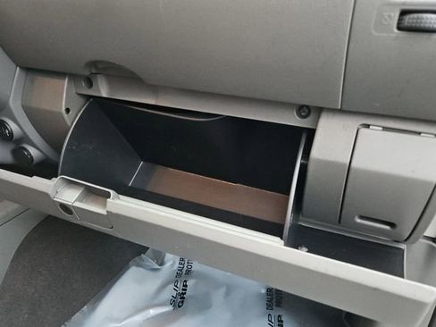 Used 2020 Nissan Frontier SV w/ Midnight Edition Floor Mats image 18