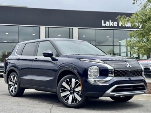 New 2025 Mitsubishi Outlander SEL image 1