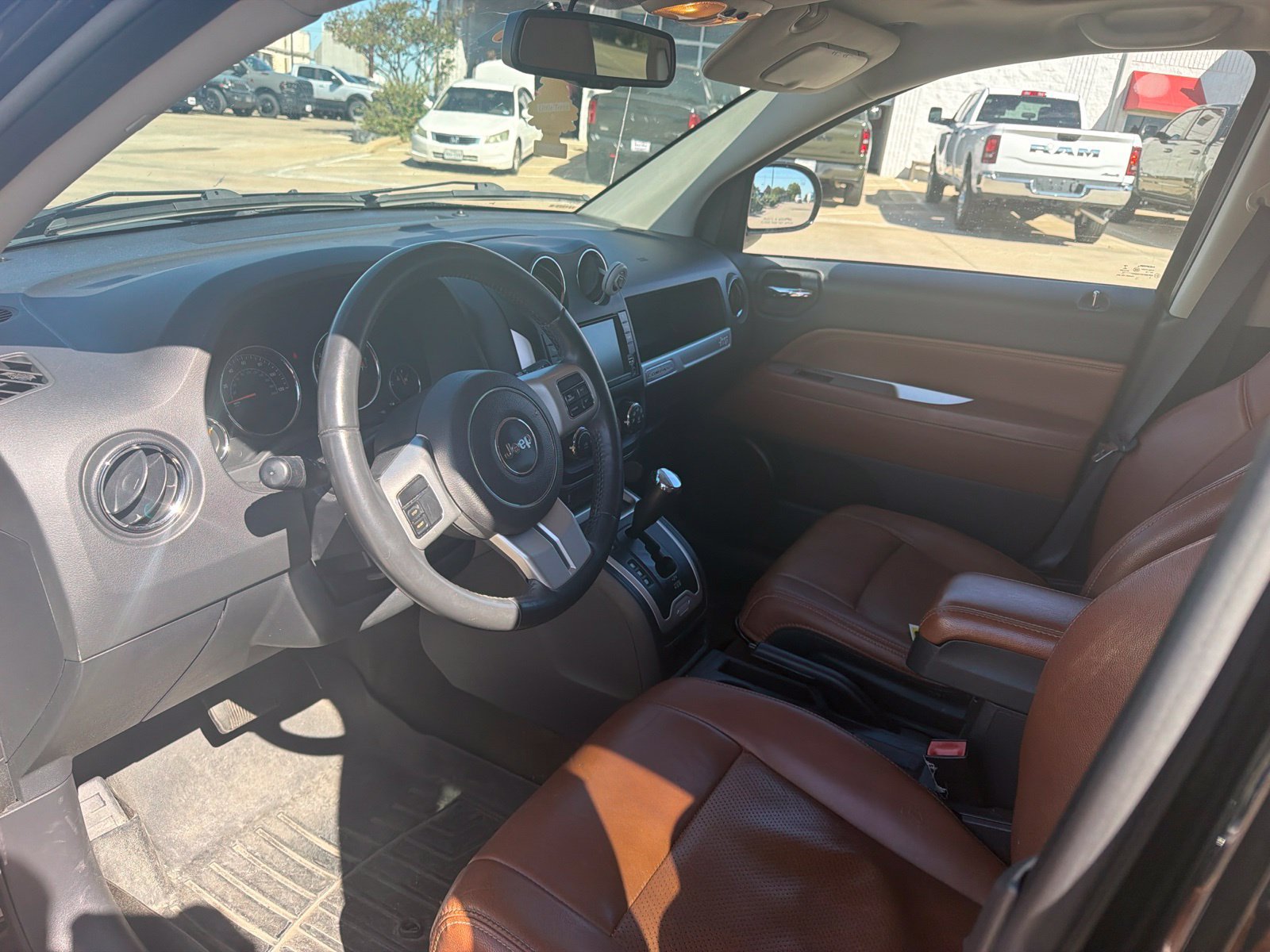 Used 2016 Jeep Compass High Altitude AWD/4WD image 9