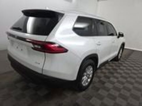 Certified 2024 Toyota Grand Highlander XLE image 6