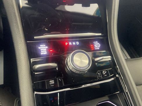 New 2025 Jeep Grand Cherokee Overland w/ Trailer Tow Package image 26