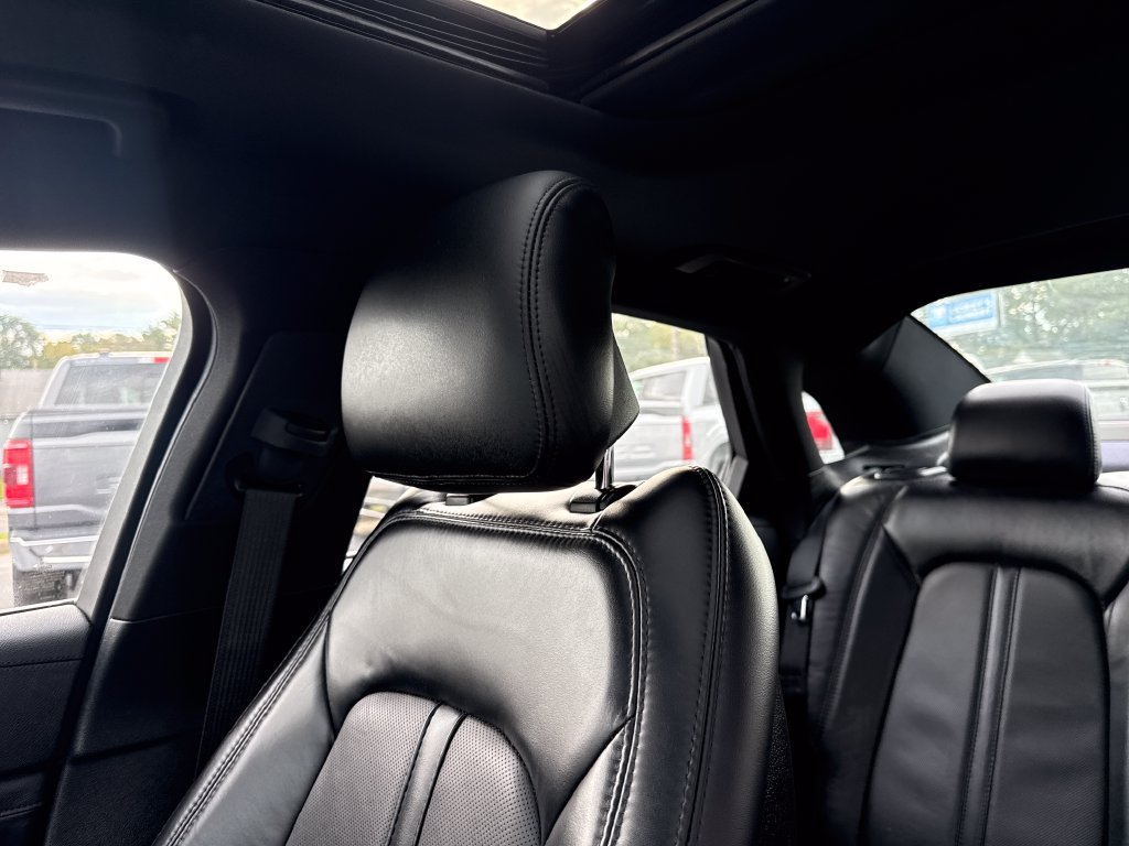 Used 2017 Lincoln MKZ Reserve FWD image 38