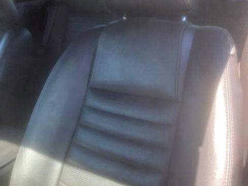 Used 2006 Ford Mustang GT RWD image 7