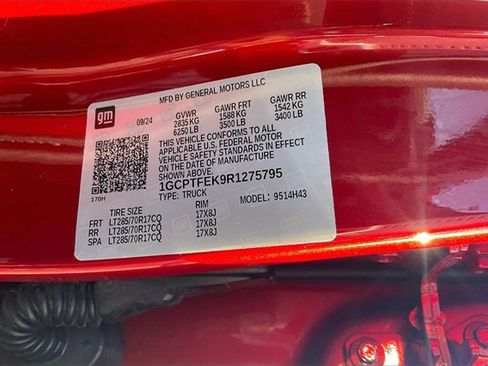 Used 2024 Chevrolet Colorado ZR2 w/ ZR2 Convenience Package III image 36