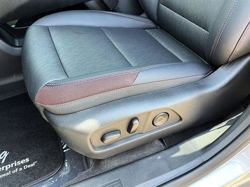 Used 2026 Chevrolet Equinox RS FWD image 14