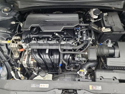 Used 2023 Hyundai Elantra SEL FWD image 30