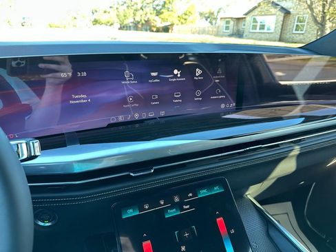 New 2026 Cadillac Escalade ESV Luxury w/ Touring Package image 49