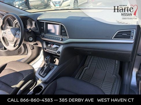Used 2018 Hyundai Elantra SE w/ SE Connectivity Package 04 FWD image 27