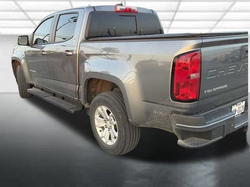 Used 2022 Chevrolet Colorado LT w/ Safety Package RWD image 2