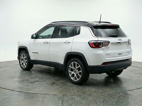 Used 2025 Jeep Compass Limited AWD/4WD image 6