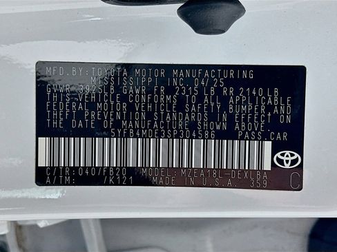 Certified 2025 Toyota Corolla LE image 30