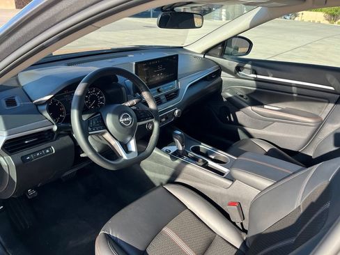 Used 2026 Nissan Altima 2.5 SR FWD image 11