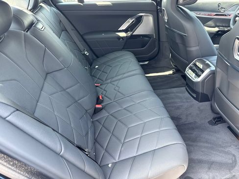 New 2026 BMW i7 xDrive60 AWD/4WD image 16
