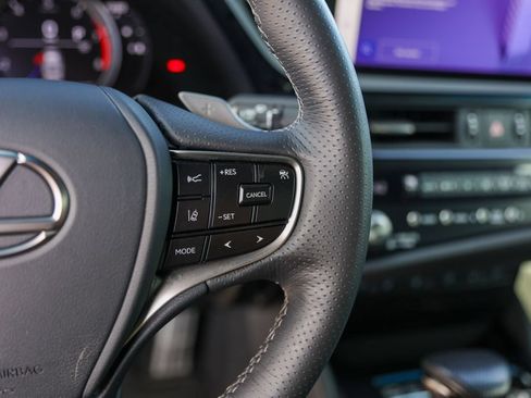 Used 2023 Lexus ES 350 F Sport w/ Accessory Package (Z2) FWD image 13