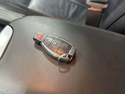 Used 2012 Mercedes-Benz GL 320 BlueTEC 4MATIC image 38