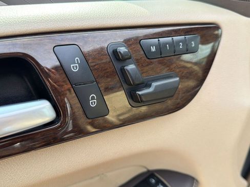 Used 2013 Mercedes-Benz GL 450 4MATIC w/ Premium 1 Pkg image 12