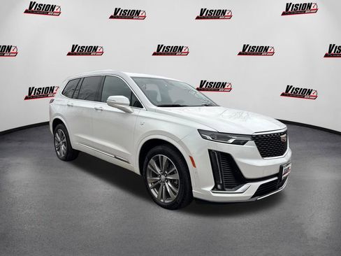 Used 2021 Cadillac XT6 Premium Luxury image 3