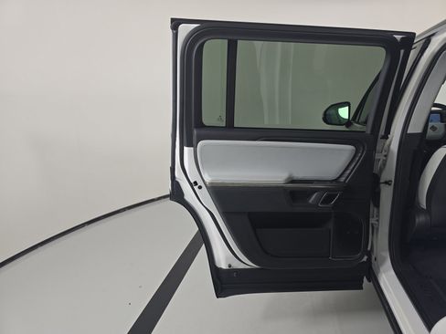 Used 2024 Rivian R1S Adventure AWD/4WD image 17