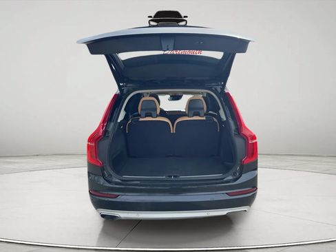Used 2016 Volvo XC90 T6 Momentum AWD/4WD image 11