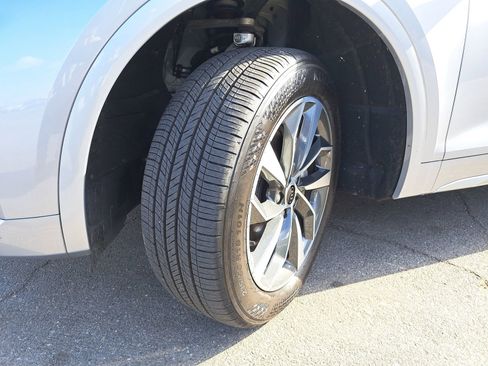 Used 2023 Audi Q5 2.0T Premium w/ Convenience Package image 36