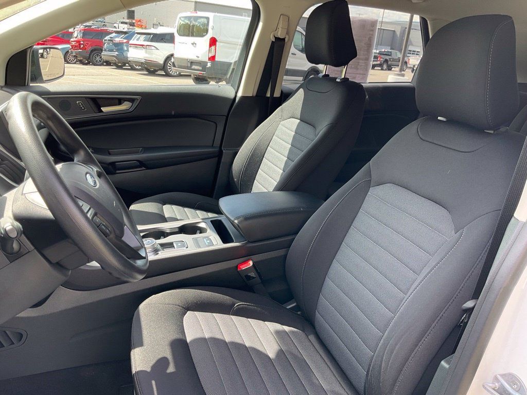 Used 2024 Ford Edge SE w/ Black Appearance Package AWD/4WD image 12