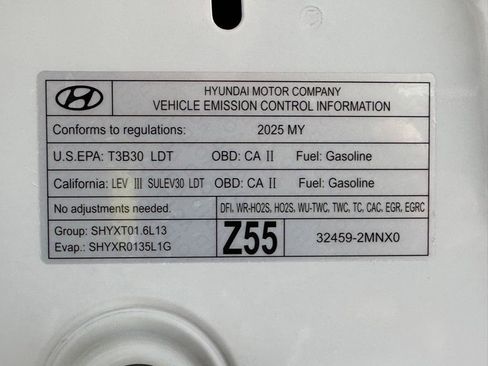 Used 2025 Hyundai Tucson Limited AWD/4WD image 37