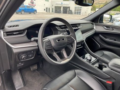 Used 2024 Jeep Grand Cherokee Limited 4xe image 13