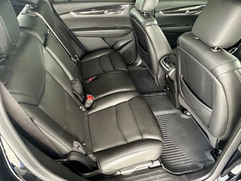 Used 2022 Cadillac XT6 Premium Luxury FWD image 31