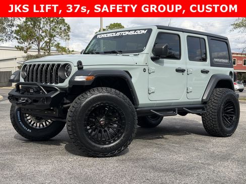 Used 2024 Jeep Wrangler Unlimited Sport AWD/4WD image 1