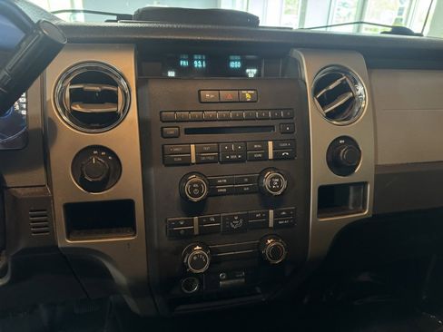 Used 2011 Ford F150 XLT w/ XLT Chrome Pkg image 10