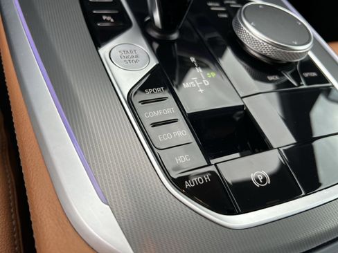 Used 2022 BMW X5 xDrive40i w/ M Sport Package image 34