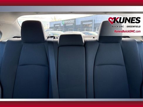 Used 2025 Toyota Corolla LE image 17