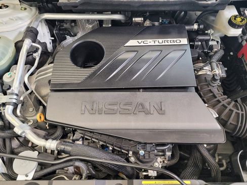 Used 2023 Nissan Rogue SV image 30