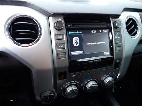 Used 2019 Toyota Tundra SR5 w/ SR5 Upgrade Package AWD/4WD image 21