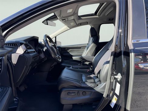 Used 2022 Honda Odyssey Touring image 15