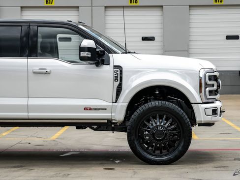 Used 2026 Ford F450 Platinum w/ Platinum Plus Package AWD/4WD image 21