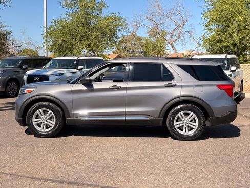 Used 2022 Ford Explorer XLT w/ Equipment Group 202A RWD image 3