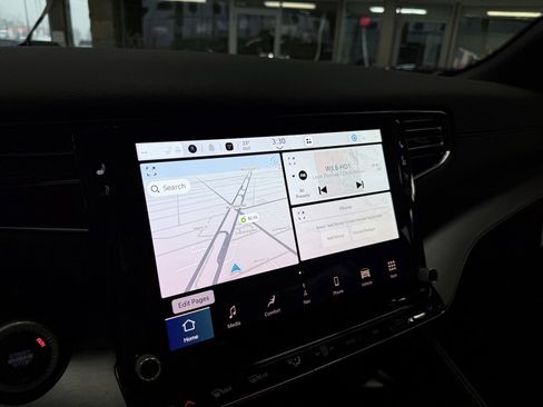 Used 2025 Jeep Wagoneer Series II image 60