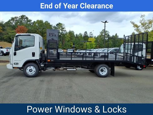 New 2025 Chevrolet Low Cab Forward image 4