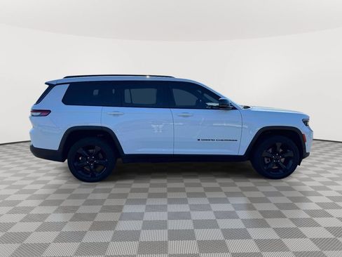 Used 2023 Jeep Grand Cherokee L Limited w/ Luxury Tech Group II AWD/4WD image 8