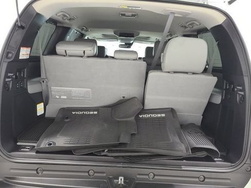 Certified 2019 Toyota Sequoia Limited AWD/4WD image 39