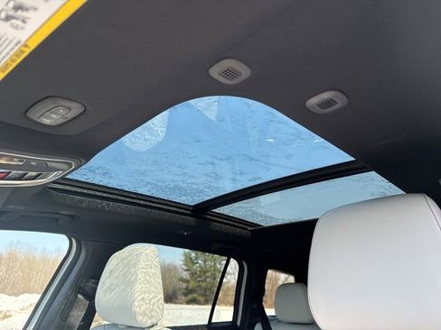 New 2026 Jeep Cherokee Overland image 6