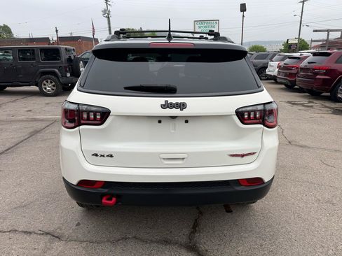 Used 2018 Jeep Compass Trailhawk AWD/4WD image 6