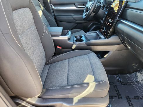 Used 2025 GMC Terrain Elevation image 17