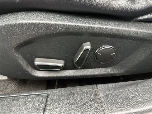 Used 2020 Ford Fusion SEL image 12