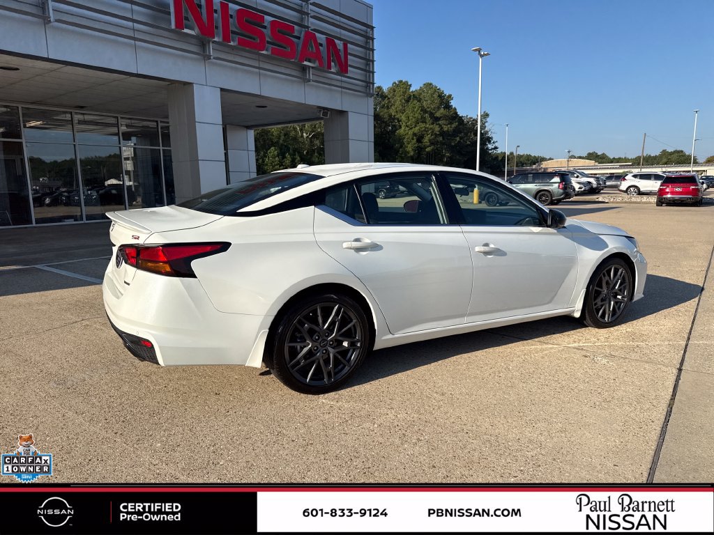Certified 2024 Nissan Altima 2.0 SR FWD image 7