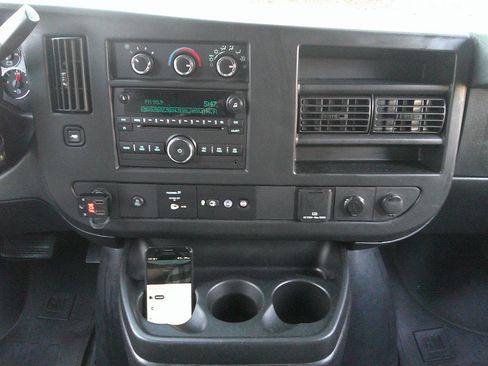 Used 2017 Chevrolet Express 3500 LT w/ LT Preferred Equipment Group image 48