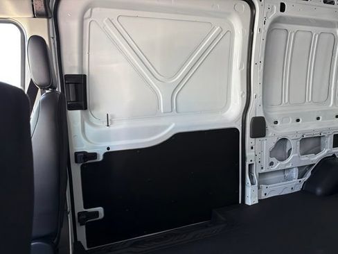 New 2026 Ford Transit 250 148 High Roof RWD image 9