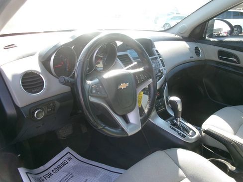 Used 2014 Chevrolet Cruze LT FWD image 12
