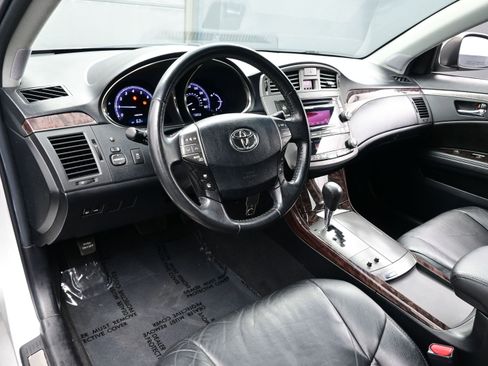 Used 2012 Toyota Avalon image 12